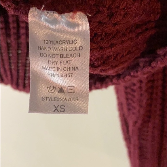 Maroon Braided Sweater - Picture 3 of 5